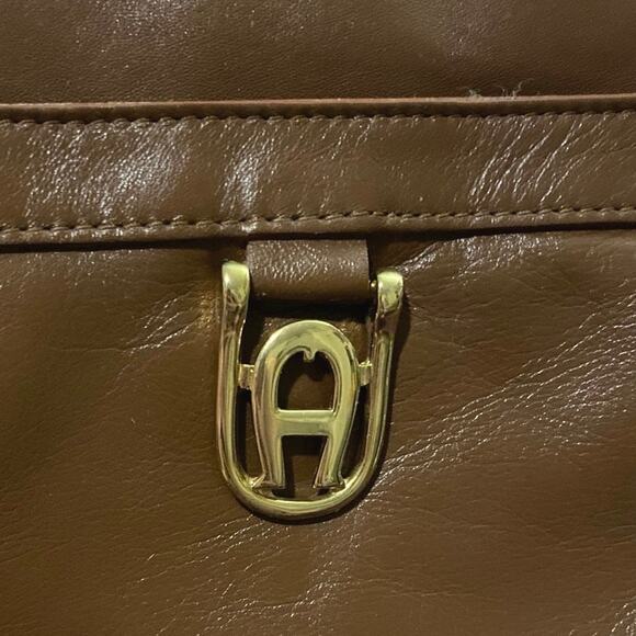 Vintage Etienne Aigner Leather Purse Handbag Brown Leather Strap Old School LOGO - Picture 2 of 11